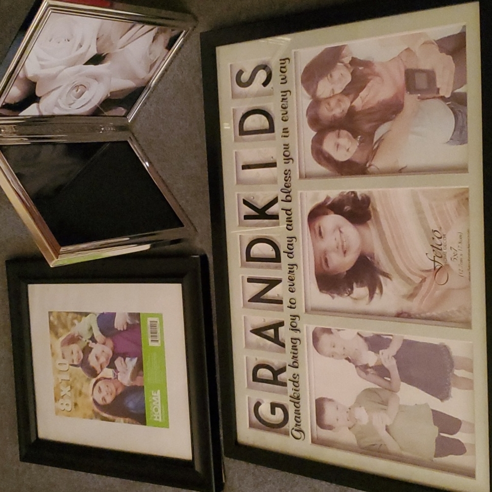 3 picture frames